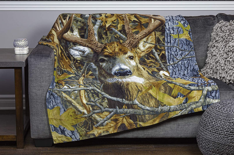 Fleece Throw Blanket (Camo Buck Deer)